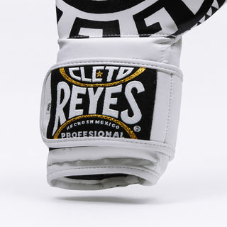 Boxing gloves Cleto Reyes Fiber Calendario Azteco Prison Art
