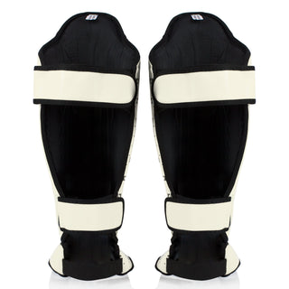 Shinguards Fairtex Competition SP5 with white footrests