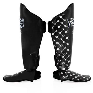 Shinguards Fairtex Competition SP5 with footrests Black