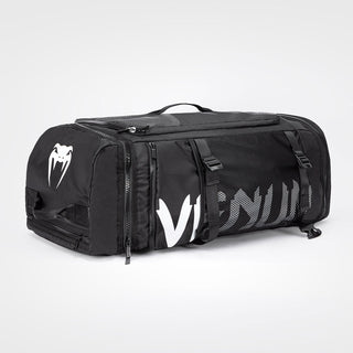Sports bag Venum Shockwave Convertible 60 Lt Black 