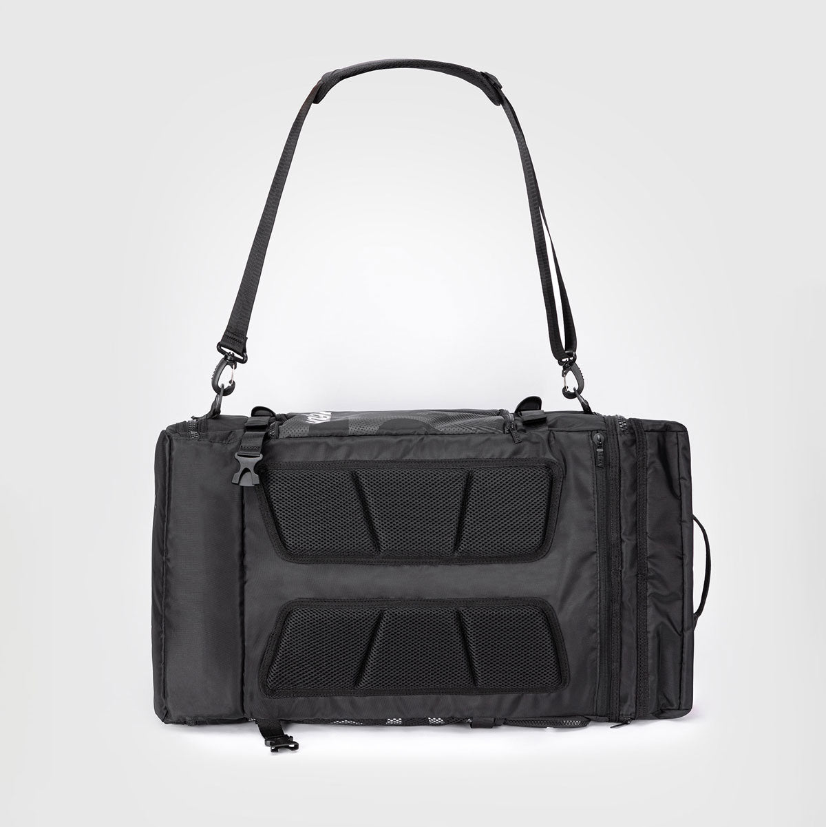 Sports bag Venum Shockwave Convertible 48 Lt Black - Combat Arena