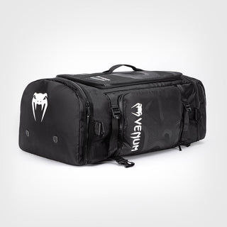Sports bag Venum Shockwave Convertible 48 Lt Black 