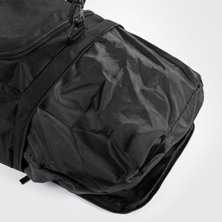 Sports bag Venum Essential 26 Lt Black 