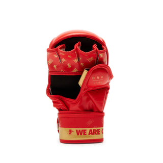MMA Gloves Leone DNA 7 oz GP144 with thumb