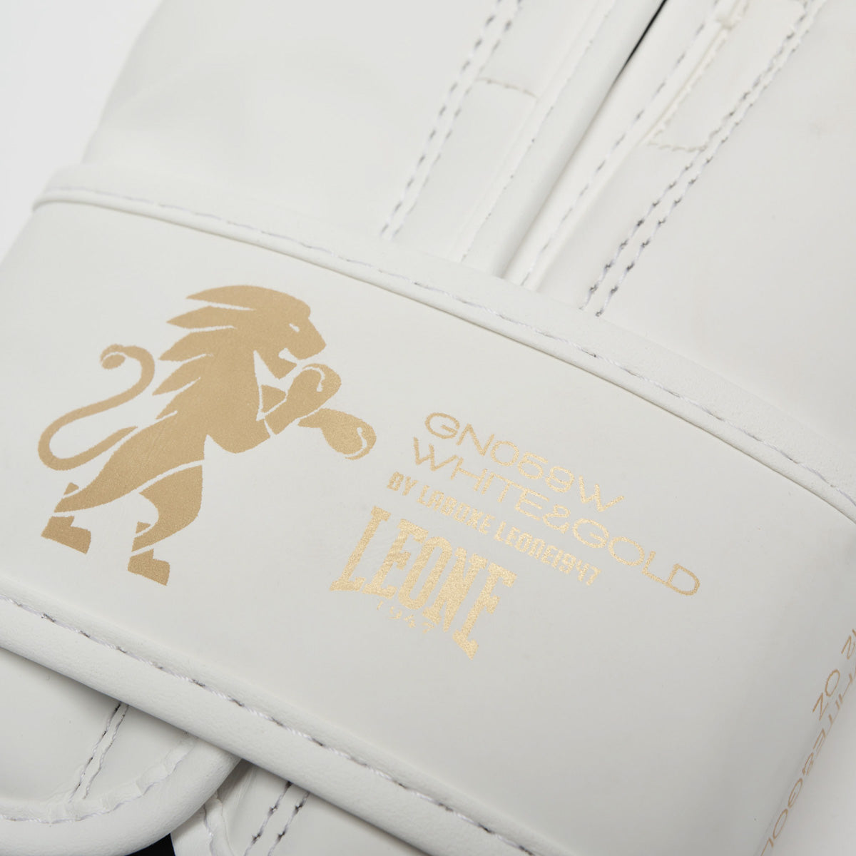 Boxing gloves Leone Idol GN059D White-gold - Boxing gloves