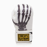 Boxing gloves Leone Iuter GN01IU White 