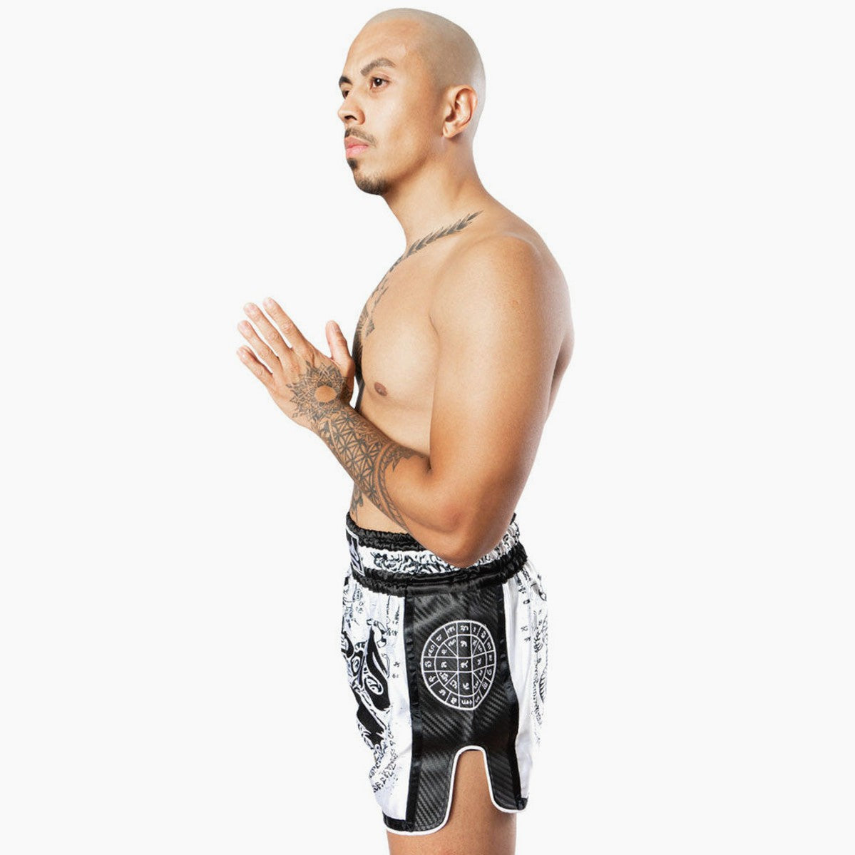 Kick-thai shorts 8 Weapons Carbon Sak Yant Tigers – Combat Arena