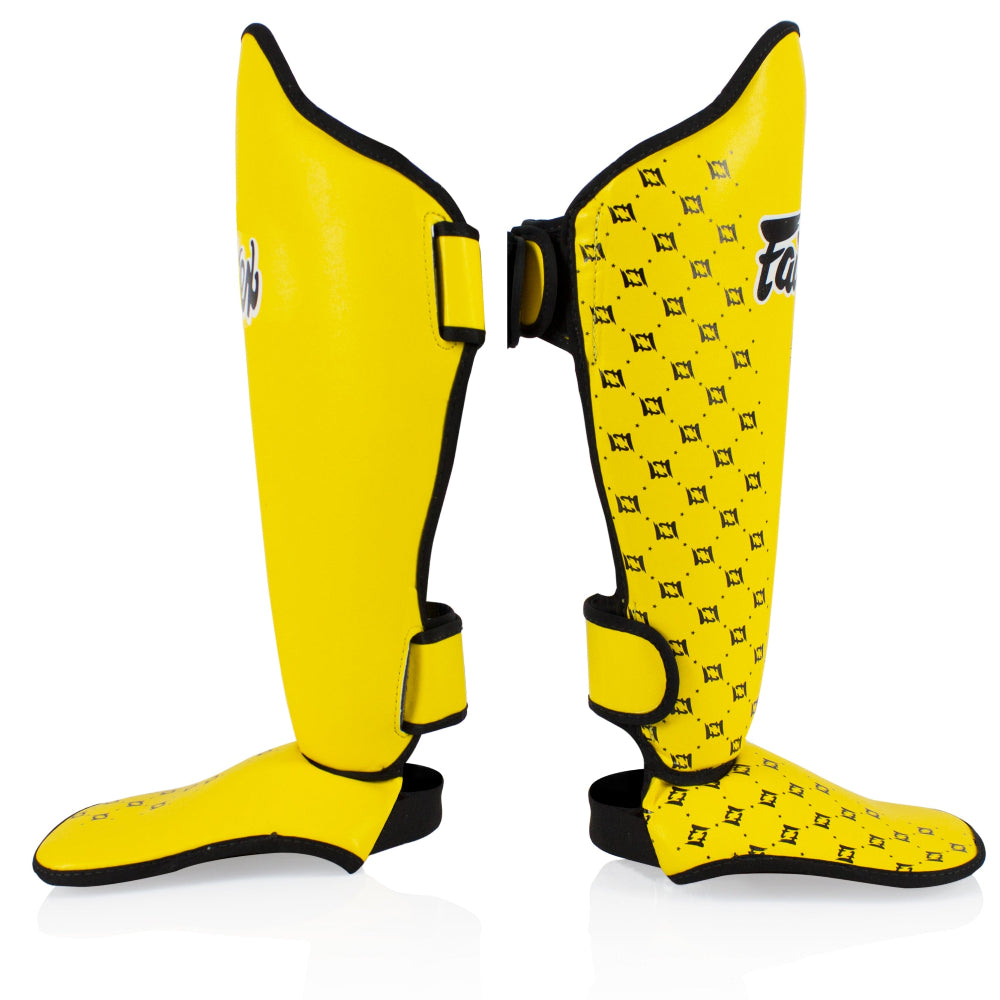 Shinguards Fairtex Competition SP5 with yellow footrests – Combat
