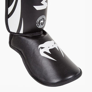 Shinguards Venum Challenger Black White 