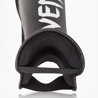 Shinguards Venum Challenger Black White 