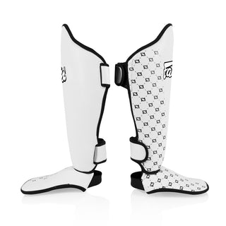 Shinguards Fairtex Competition SP5 with white footrests 