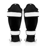 Shinguards Fairtex Competition SP5 with white footrests 