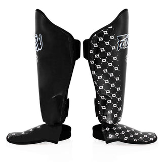 Shinguards Fairtex Competition SP5 with footrests Black 
