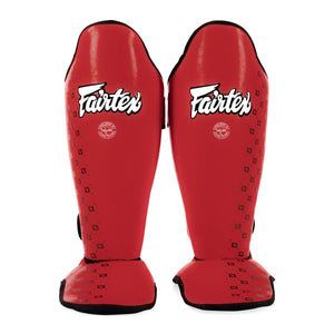 Shinguards Fairtex Competition SP5 with red footrests 