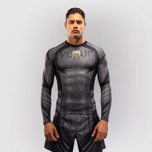 Rashguard Venum Galactic 3.0 long sleeves Black-gold-Combat Arena