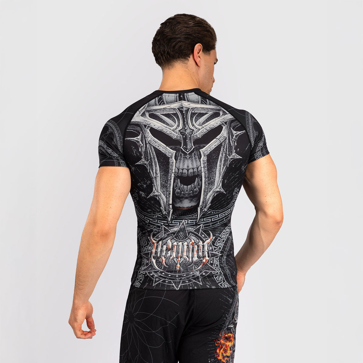 Rashguard Venum Gladiator 5.0 short sleeves Black-Silver – Combat