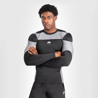 Rashguard Venum Tempest maniche lunghe Nero-Combat Arena