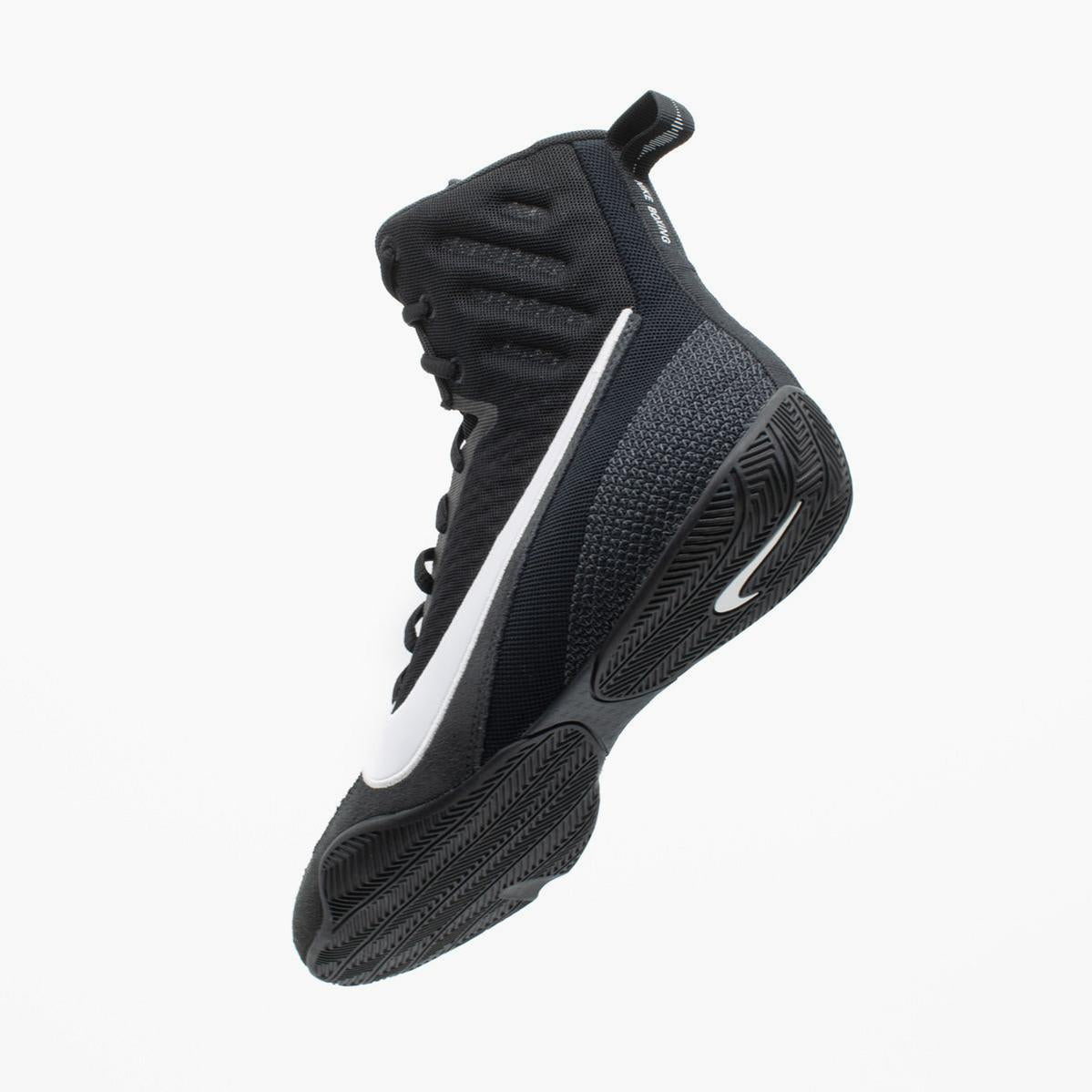 Boxing shoes Nike Machomai 3 Black-white – Combat Arena