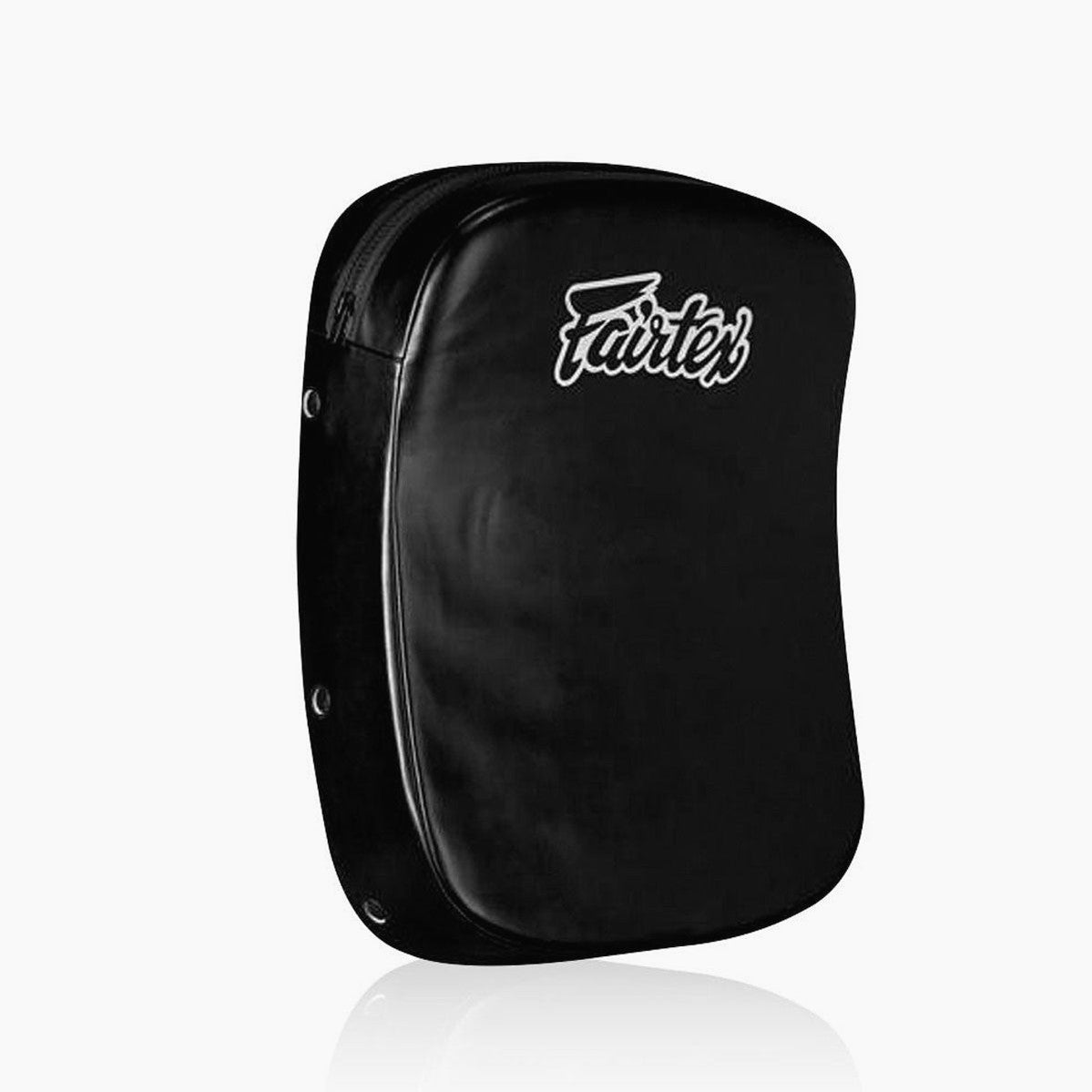 Curved Shield Fairtex FS3 – Combat Arena