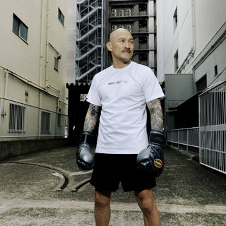 T-shirt Manto x KTOF Gloves White – Combat Arena