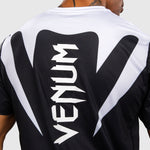 T-shirt Venum Attack 90 Dry Tech Black-and-white-Combat Arena